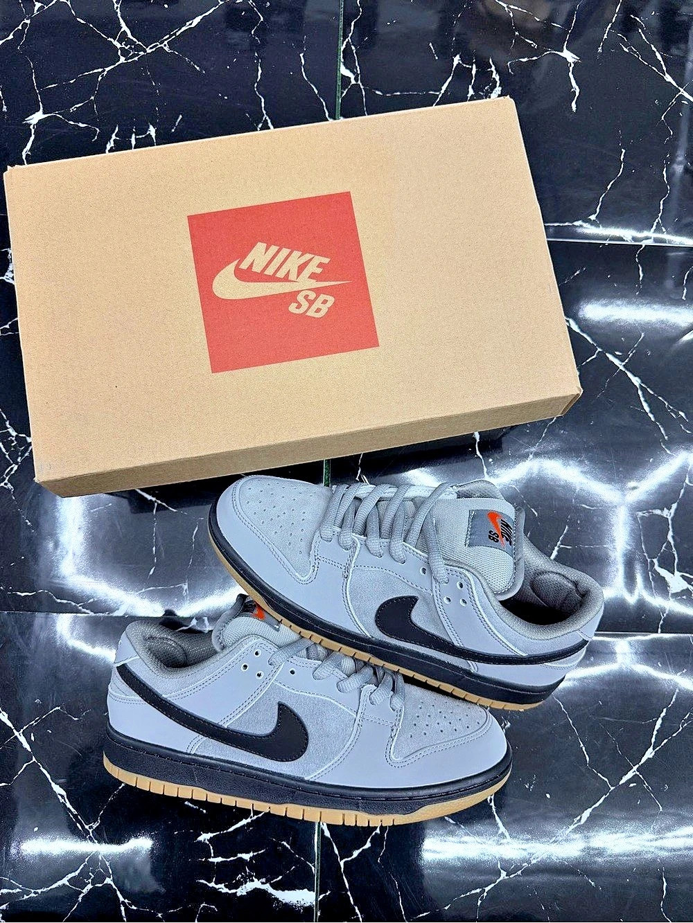 Nike SB Dunk Low Grey Black